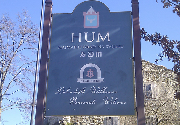 Hum-najmanji-grad-na-svijetu