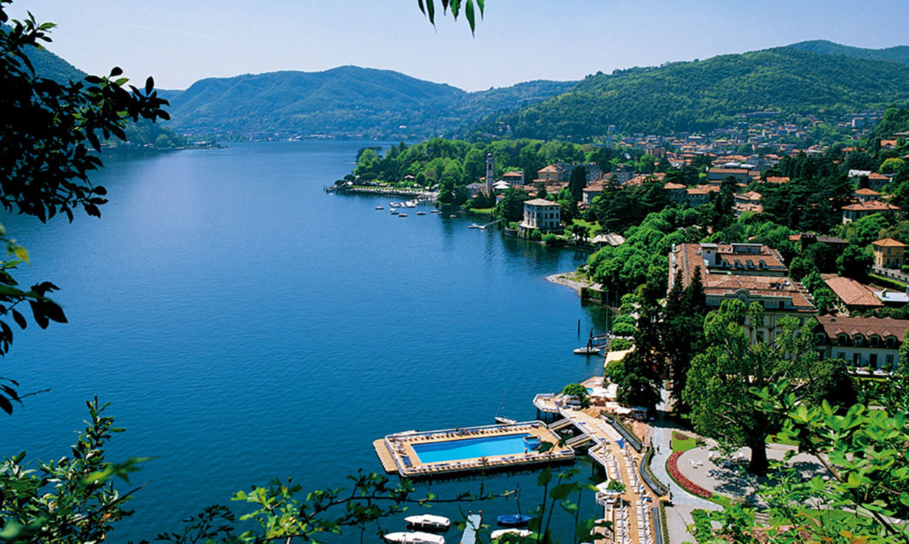 Lake como