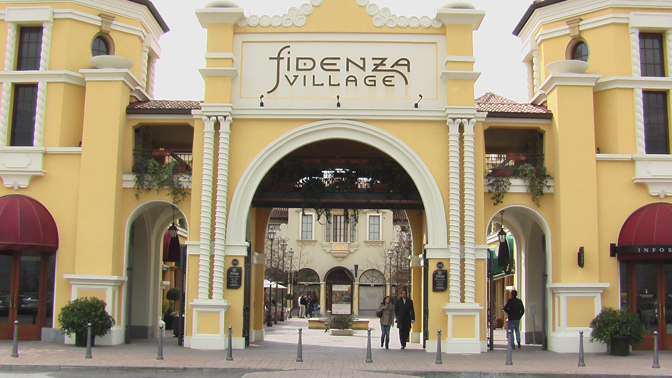 fidenza village