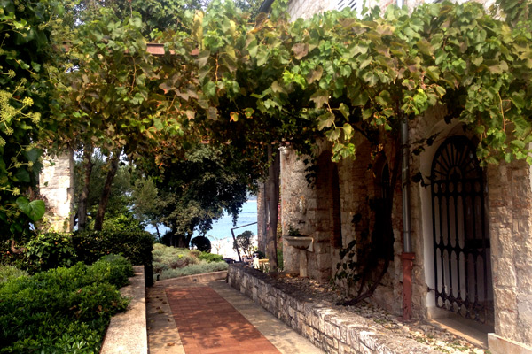 restaurant-lanterna-rovinj-entrance