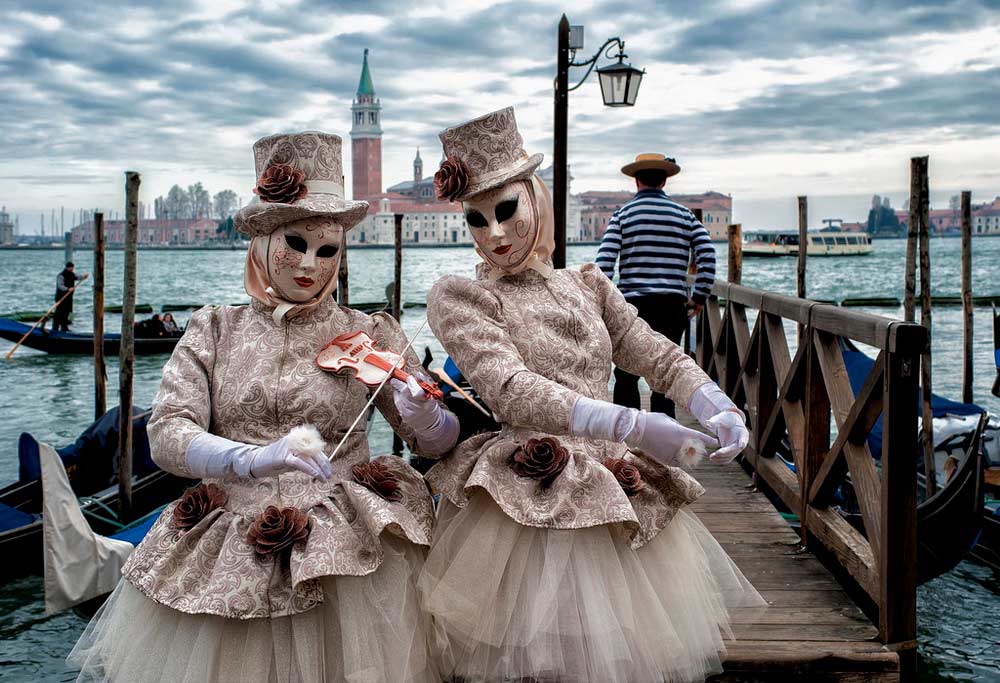 Carnevale-di-Venezia-04-Dama-di-Venezia