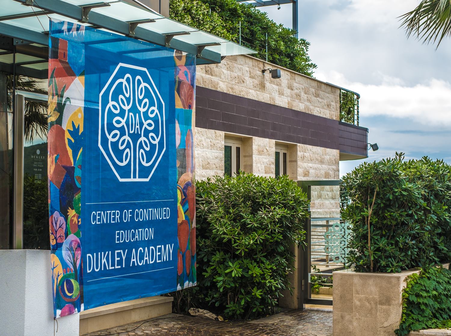 Dukley-Academy-02