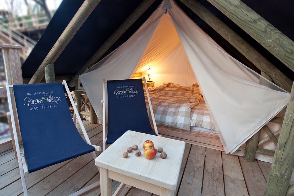 HIRES-Glamping-1-min