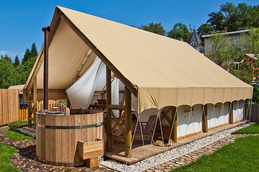 HIRES-Glamping-1-min