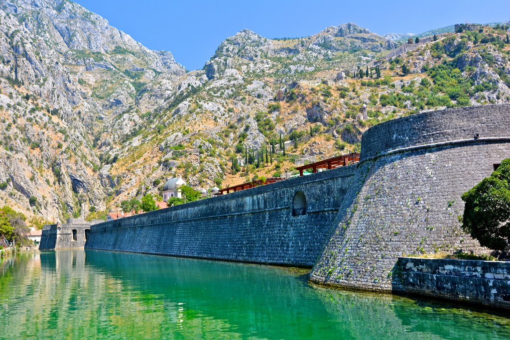 Montenegro Boka Kotorska 25