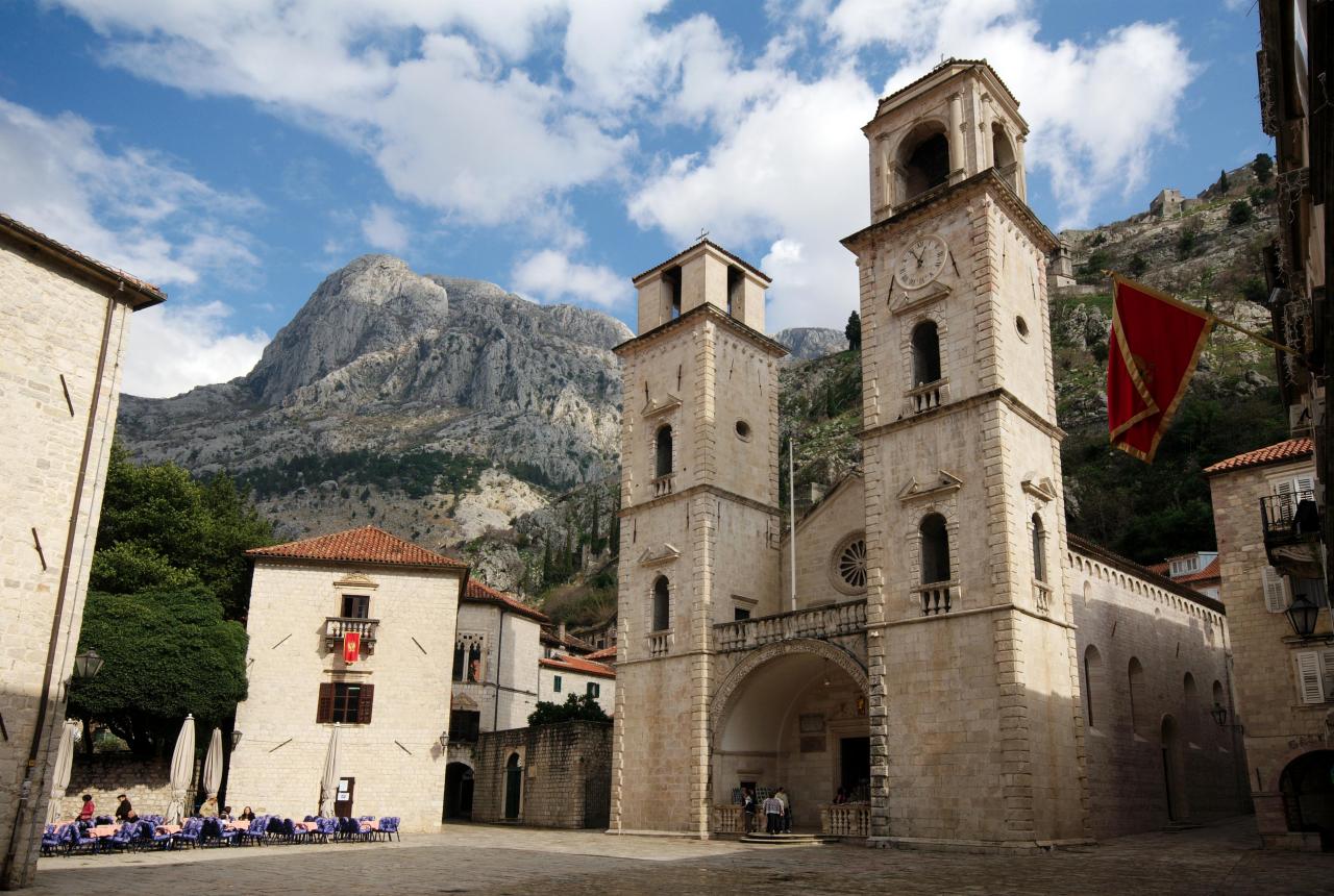 Montenegro Boka Kotorska 26 katedrala