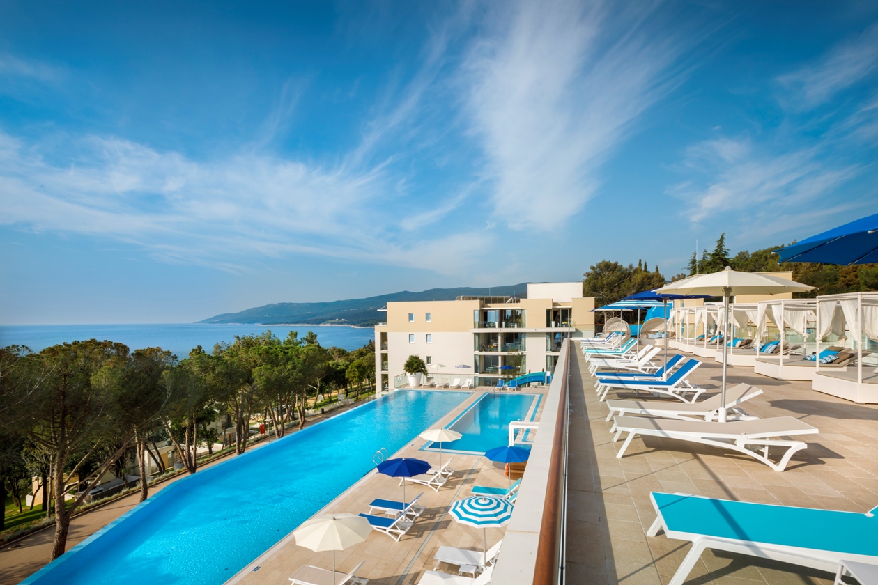 Valamar Collection Girandella Resort-20-Maro-Suites-02