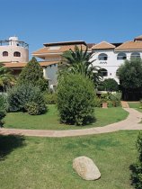Colonna Beach Residence (3)