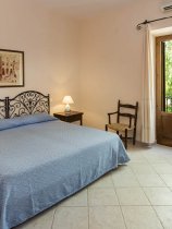 Is Morus Relais (13)