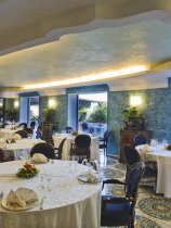 Delfini Strand Hotel Terme (7)