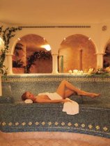 The Hotel Luna Mondschein (21)