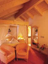 The Hotel Luna Mondschein (13)