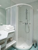 Ramada Hotel & Suites (13)