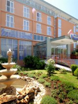 Arena Hotel Holiday (1)